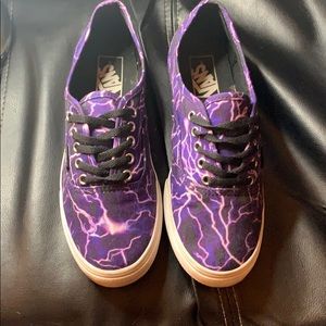 Lightening Vans